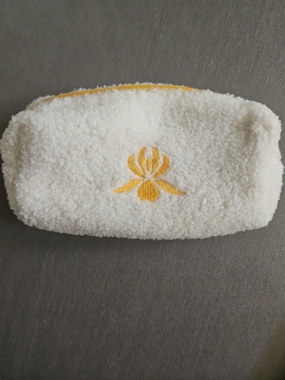 Sisley Paris White Fuzzy Teddy Cosmetic Makeup Bag Pouch New/unused